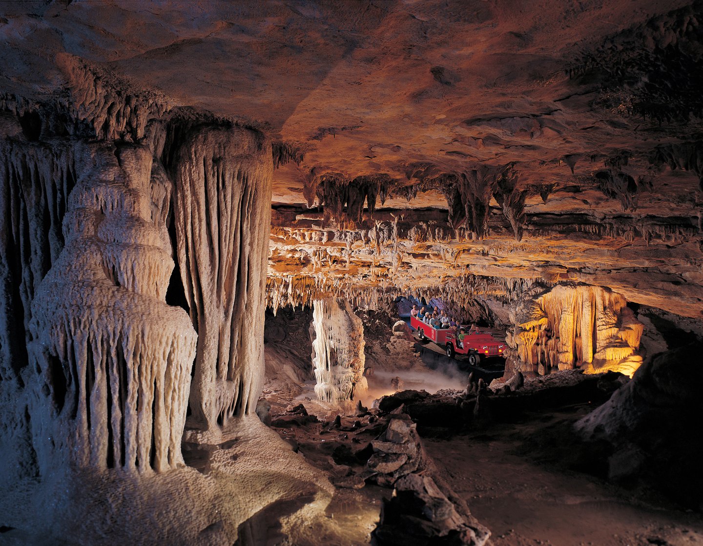 Take A Tour Of These Amazing Caves Around The Ozarks | Springfield