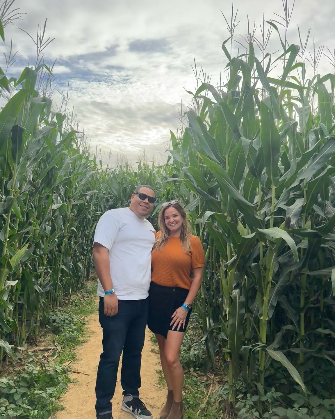 It’s Fall Y’all! 🍎🎃🍏🍷🍂 #applepicking #longisland #cornmaze #wine #pumpkinpicking
