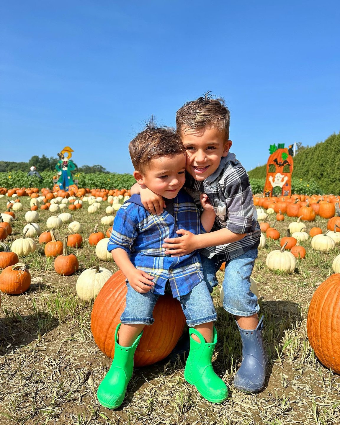 My pumpkin lovin’ boys 🎃 🌾🩵
•
•
•
•
#myboys #family #thisisus #boymom #momlife #boymomlife #bestlife #thankful #happymama #bestfriends #bff #brothers #babyboys #iloveyou #iloveus #brotherhood #brotherlylove #mysweetboys #mybabyboys #strongasamother #blessed #lifewithtoddlers #thankYouJesus #bestdressed #toddlerfashion #adventurelife #pumpkin #longisland