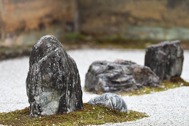 tourhub | Ryoan-ji Zen Garden Crowdriff Gallery