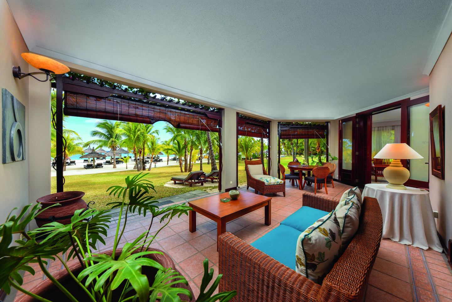 Senior Zen Suite Beachfront - Adult Only