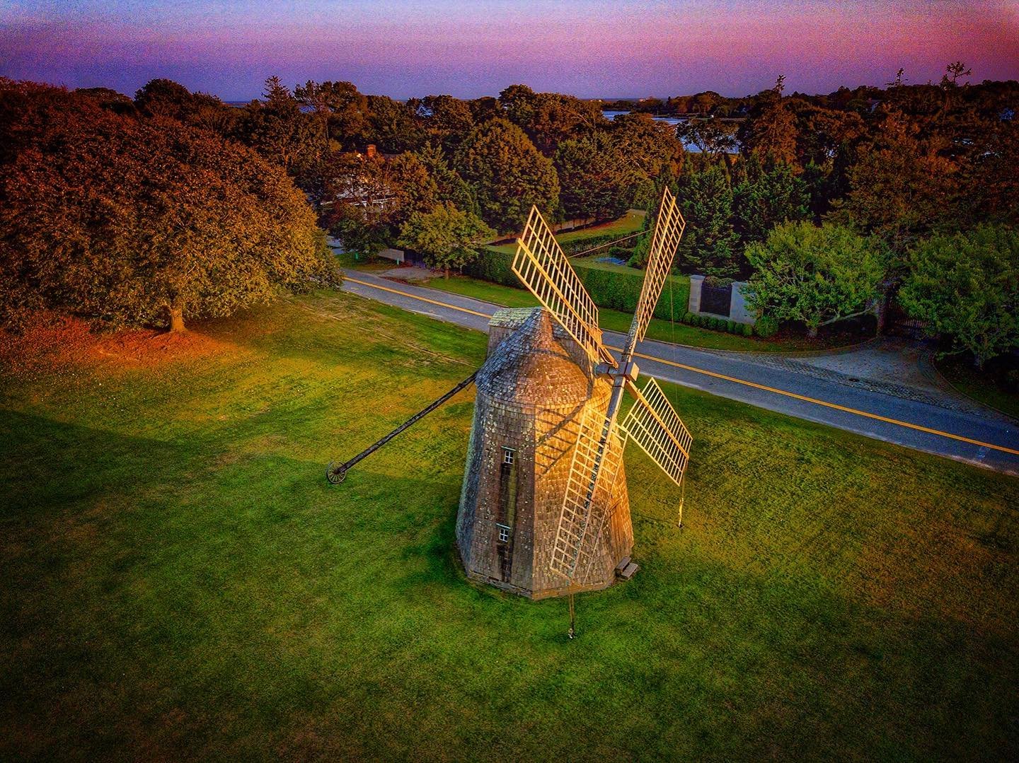 Thinking of my brothers and sisters up on the east coast of the USA getting hit with storms today. Thought I would post this pic of happier times this summer, before the cold crept in. Gotta love Long Island. .
.
.
.
#bubbaclicks bclixs_drone #dronesdroneshits #dronepilotdronelife #droneoftheday #dronephotography  #dronelicious #droneporn ##windmill #watermill #watermillli #longidland #thejamptins #hamptons #snowday #ihatesnow #snowbird #thehamptons #aerialphotography  #dji #djiglobal