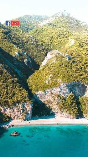 Photo by DiscoverGreece.com, caption reads: 🔴 We're broadcasting LIVE from Chiliadou Beach, a pure heaven on Earth! | Join us as George Lentzas delivers the third LIVE video of Wanderlust Greece | #Evia - #Skyros. What an exotic setting to get lost! 🇬🇷 #WanderlustGR