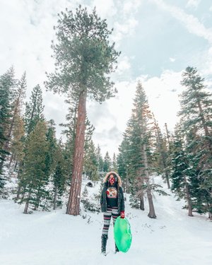 What’s the first thing you think of when you hear Lake Tahoe? ❄️🌲

Most likely it’s the Lake... for obvious reasons. However during the winter it’s all about the snow covered mountains! The Sierra Nevada ridge is home to one of the best ski regions in the country if not the world, with skiheavenly resort being in the center. 🎿⛷🏂

We were lucky enough to stay at the peak of the mountains theridgetahoe_ which was literally slope side & conveniently located adjacent to Heavenly's Stagecoach Express Lift. Even better you don’t even need to leave the hotel to start the ski day,  just take the ski in/ski out service via the new Hilltrac Skier Express elevator (a self-operated, 8-passenger gondola-type transport that sits on a track & with the swipe of your room key, it whisks you down the slopeside right to the lift!) As you can see behind me in this photo. 🚡❄️🚠❄️🚟

If you rather go sledding there are loads of safe areas to have fun in the snow with spectacular views of Lake Tahoe, Carson Valley and snowy mountain peaks around you to explore #SierraSafely ❄️🏔🛷 TahoeSouth sierrasafely
