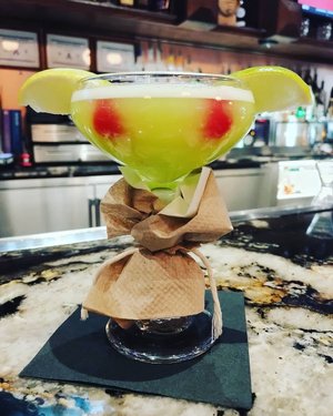 Baby Yoda, in cocktail form 😂🤓🎒📸🌇🆒🇺🇲
#BabyYoda #RoyalBritanniaLV #GrandCanalShoppes #VenetianVegas #LasVegas #OnlyVegas #Nevada
RoyalBritanniaLV GrandCanalShoppes VenetianVegas Vegas LasVegasMagazine