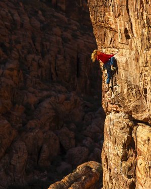 Walls once busy, what are they up to now. Will that have forgotten the feel of human touch. Perhaps they prefer the baking hot sun. Certainly they don't miss the crowds.
.
.
.
.
.
.
.

#explorenevada #rockclimbing #climbing #climbonsquamish #adventure #OUTDOORSUPPLY #Outdoor #theclimbinglife #sportclimbing #rockandice #doyouclimb #grippedmagazine #climbing_pictures_of_instagram #mecnation #livefolk #sports #lifeofadventure #livewithoutlimits #redrocks #theclimbinglife #sportclimbing #climbing #nikonphoto #nikonlovers #NikonAmbassador #NikonNoFilter #arcteryx #C_l_i_m_b #rei1440project #nationalpark #nevadatourism #goodtimesoutside
