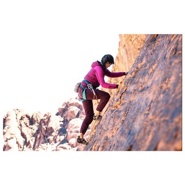 Just gonna channel climbing up these rocks for the time being 🧗‍♀️
.
Red Rock Canyon, Southern Paiute Territory
.
.
#thestruggleisreal #quarantinechronicles #landacknowledgment #climbing_is_my_passion #climbwalls #wallsaremeantforclimbing #leadfall #sportclimbing #fridayinspiration #rockclimbing #redrockcanyon #redrockcanyonstatepark #redrockcanyon #climbingphotographer #climbing_is_my_passion #climbingphotography #climbingphotos #fixedlinephotography #optoutside #climbon #climbersofinstagram #lasvegasclimbing #explorenevada #lasportiva #scarpa