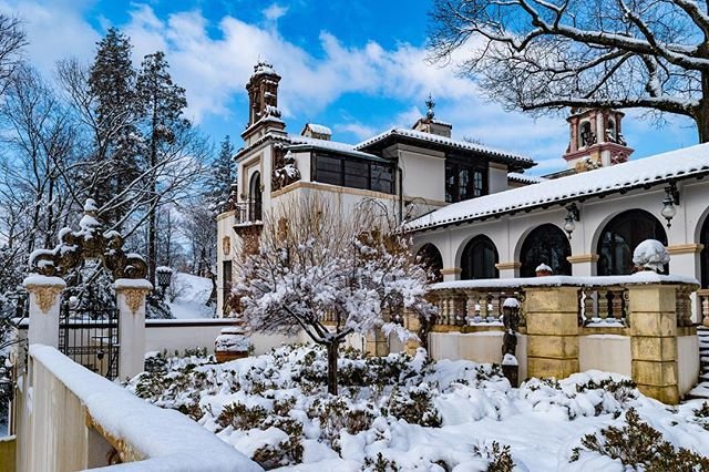 The snow always leaves Eagle's Nest looking magical!