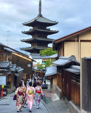 tourhub | Geisha District (Gion) Crowdriff Gallery