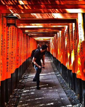 tourhub | Fushimi Inari Crowdriff Gallery