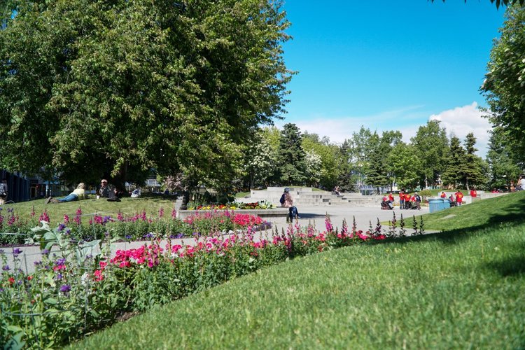ANCHORAGE CENTENNIAL マグ アラスカ センテニアル パーク Gardens | Visit Anchorage