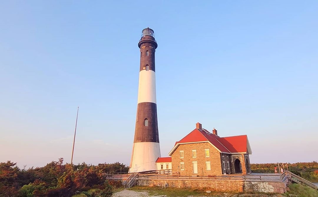 I ❤ NY! I also love this lighthouse and the drone shots I got last night!! 😍 Did anyone else see the Harvest Moon? 🌝

______________________________________________________________
#longisland #longislandny #longislandnewyork #newyork #ny #fireisland #fireislandlighthouse #lighthouse #fireislandny #fireislandnewyork #fireislandnationalseashore #seashore #nationalseashore #robertmosesstatepark #statepark #fallfoliage #fall #drone #landscapebeauty #harvestmoon #goldenhour #dronephotography #dronestagram #droneshots #lighthouselovers #lunar #nightsky #mountains #sunsets #goldenhour