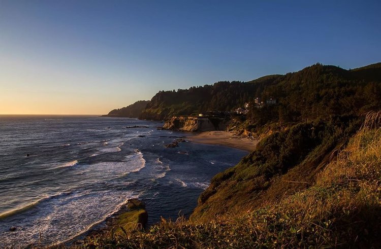 Devils Punchbowl State Natural Area - Oregon State Parks