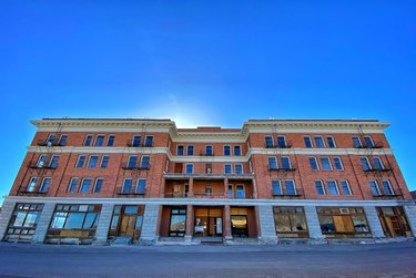 Goldfield Hotel Goldfield,Nevada.
Supposedly one of the most haunted 👻 places in the state. Hence why we visited during the day.
#goldfieldghosttown #goldfieldhotel #goldfieldnevada #nevada #explorenevada #nevadaghosttown #nevadaghosts #paranormal #paranormalactivity #