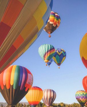 Set your alarms! The Great Reno Balloon Race officially begins on Friday! What are you most excited to see? 🎈 #RenoBalloonRace

Photo Credit: @nanderrs