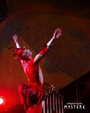 Step inside the imagination of #Mystere starting this June 28th! Be witness to the heart-pumping acrobatics and curious characters as they return to the stage at @tivegas. #intermissionisover 
.
🔗  Click the link in our bio for more info about show dates and tickets.