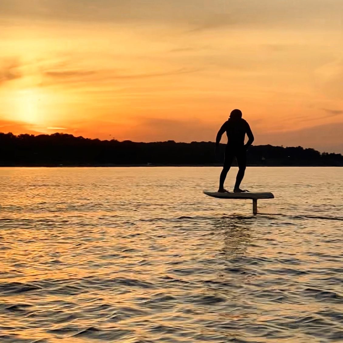 🌅 7:45pm

📍 Gerard Drive, East Hampton 

🏄‍♂️ snovilloastrada