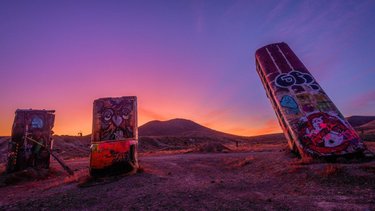 Another b-e-a-utiful morning in Goldfield. 🌄🚗🎨🤩
•••
📷: @jeffsullivanphotography #TravelNevada #NVArt #FreeRangeArtHighway